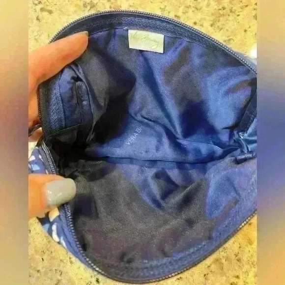 Vera Bradley Crossbody Wallet & Makeup Case Duo - Picture 7 of 8